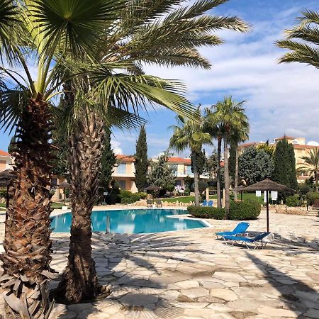 Beautiful Regina Gardens Lejlighed Paphos Eksteriør billede